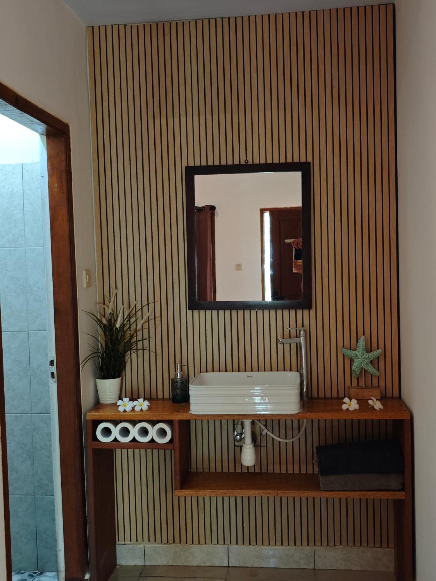 Surf Camp 79 Hotel Kuta  Quarto foto